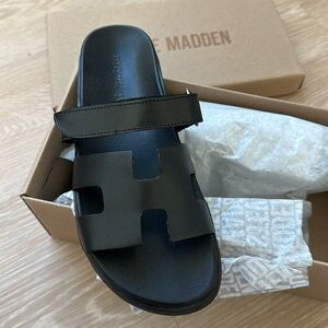 Steve Madden platform Mayven Sandals